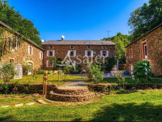 Maison à vendre 1 648 000 € 1 chambre 346 m² 325 946 m² de terrain Réquista 12170