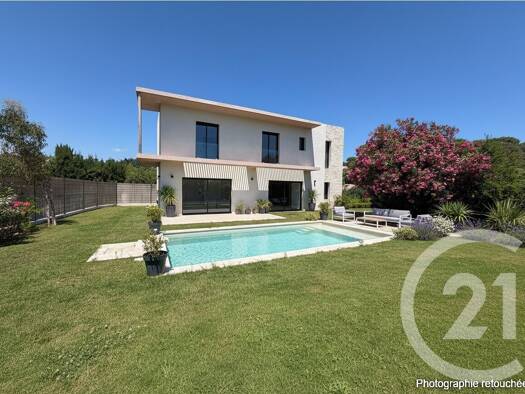 Maison à vendre 1 325 000 € 4 pièces 3 chambres 143 m² 1 058 m² de terrain Mougins 06250