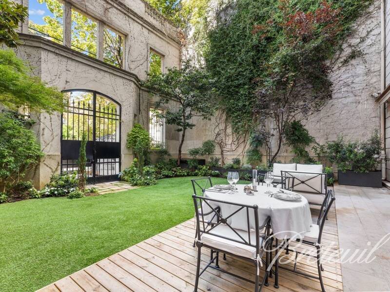 Maison à louer, 240m², PARIS 16E