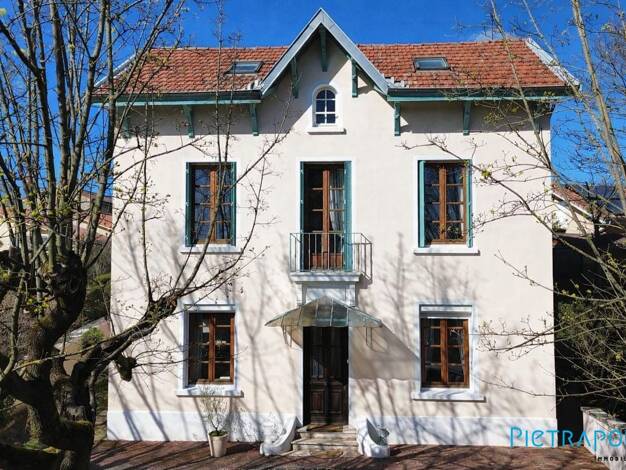 Maison à vendre 1 150 000 € 9 pièces 6 chambres 250 m² 1 580 m² de terrain Mercières – Bruyères Caluire-et-Cuire 69300