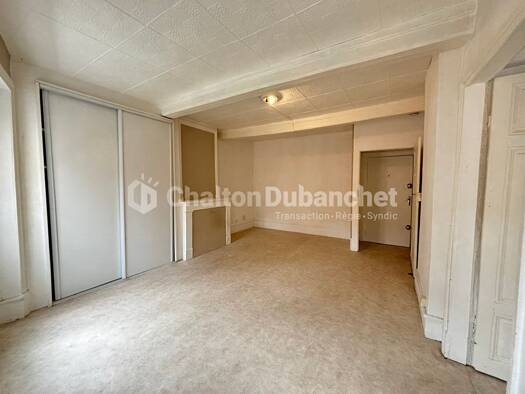 Appartement à louer 366 € 2 pièces 1 chambre 42 m² Étage 2/2 Le Centre-Centre Ville Roanne 42300