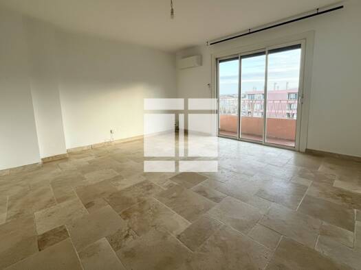 Appartement à vendre 175 000 € 4 pièces 3 chambres 81 m² Étage 3/3 Borgo 20290