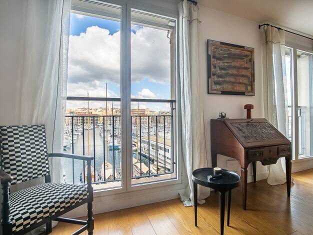 Appartement à vendre 1 150 000 € 2 pièces 1 chambre 147,1 m² 3ème étage Saint Victor Marseille 7ème arrondissement 13007