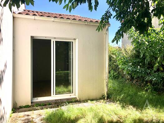 Maison à vendre - Première occupation 265 000 € 6 pièces 4 chambres 126 m² 532 m² de terrain Montaigu-Vendée 85600