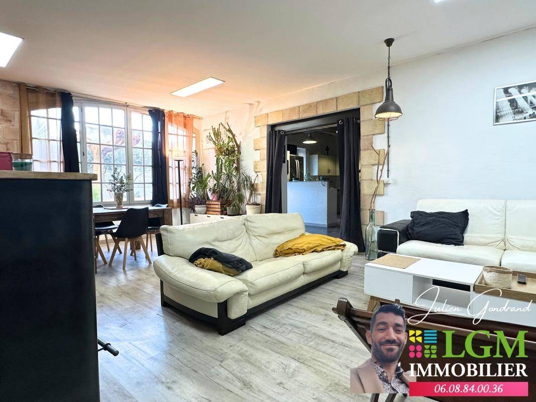 Maison à vendre, 218m², GALLARGUES LE MONTUEUX
