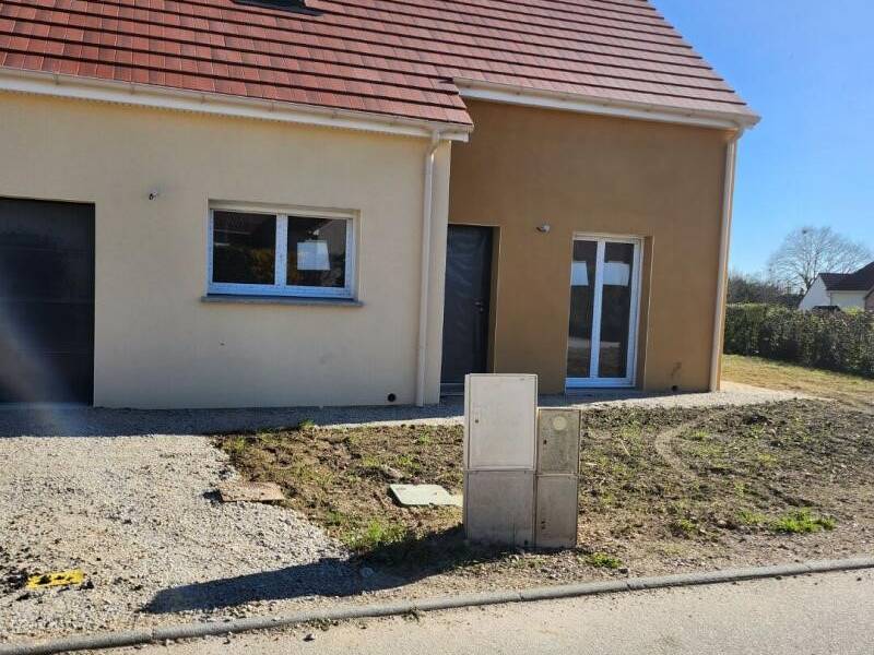 Maison à louer, 100m², NEUFCHATEL EN SAOSNOIS