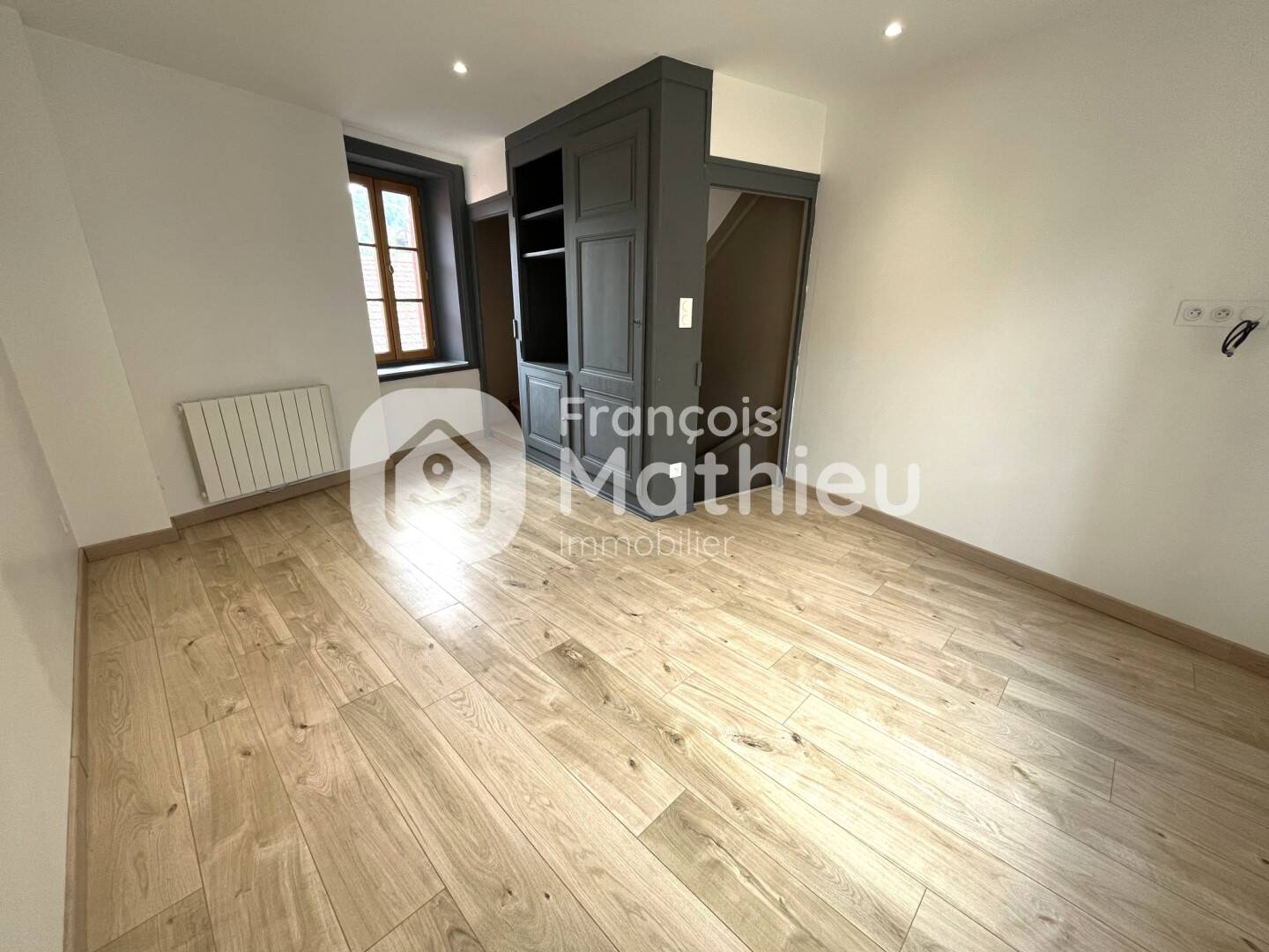 Maison à louer, 41m², VAUX EN BEAUJOLAIS