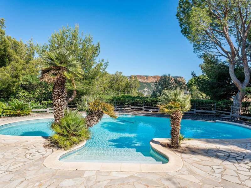 Maison à louer, 250m², CASSIS