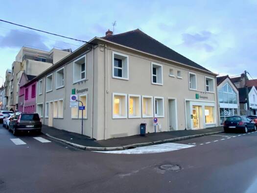 Immeuble à vendre 199 500 € 800 m² Centre Ville Montceau-les-Mines 71300