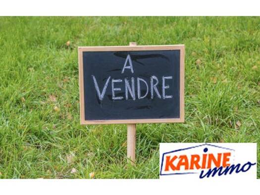 Terrain à vendre 75 000 € 897 m² de terrain Beaurepaire 38270