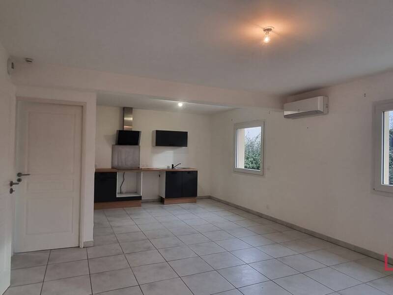 Maison à louer, 66m², GRANS