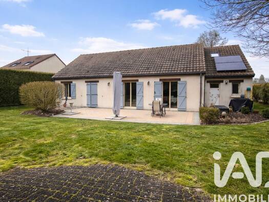Maison de plain-pied à vendre 239 900 € 7 pièces 4 chambres 147,02 m² 1 320 m² de terrain Tremblay-les-Villages 28170