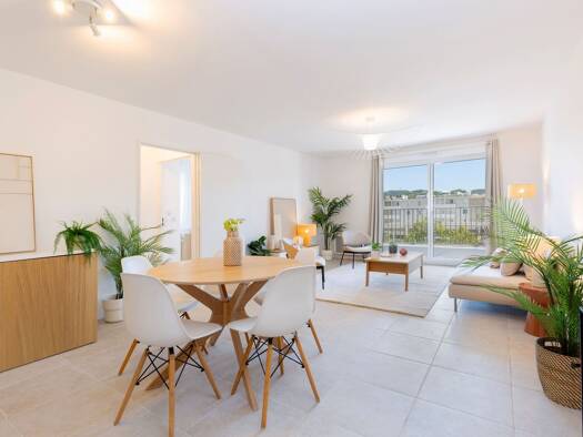 Appartement à vendre - Première occupation 370 000 € 3 pièces 2 chambres 60 m² Étage 1/3 Cannes 06400