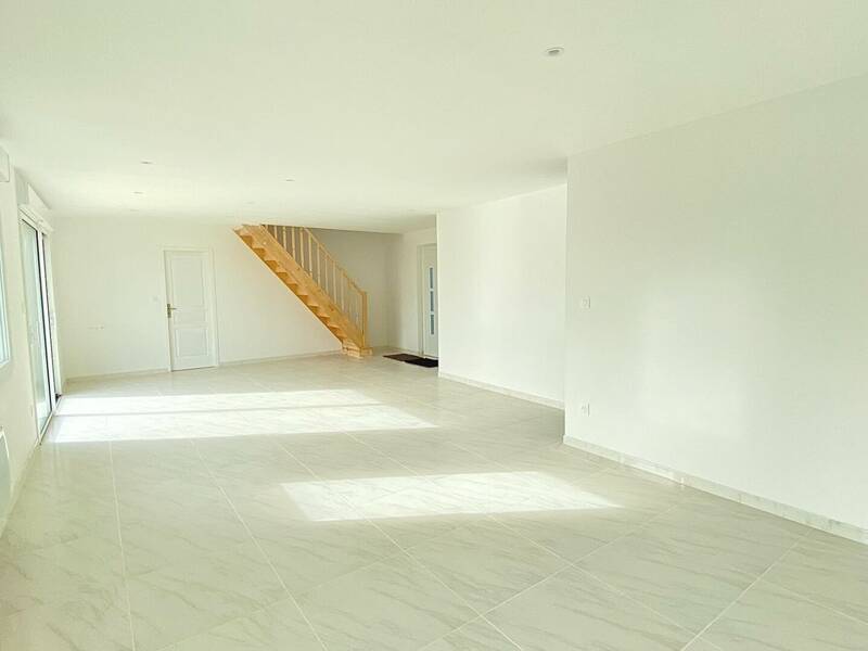 Maison à vendre, 105m², LE GENEST SAINT ISLE