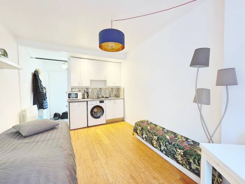 Maison à louer, 16m², PARIS 18E