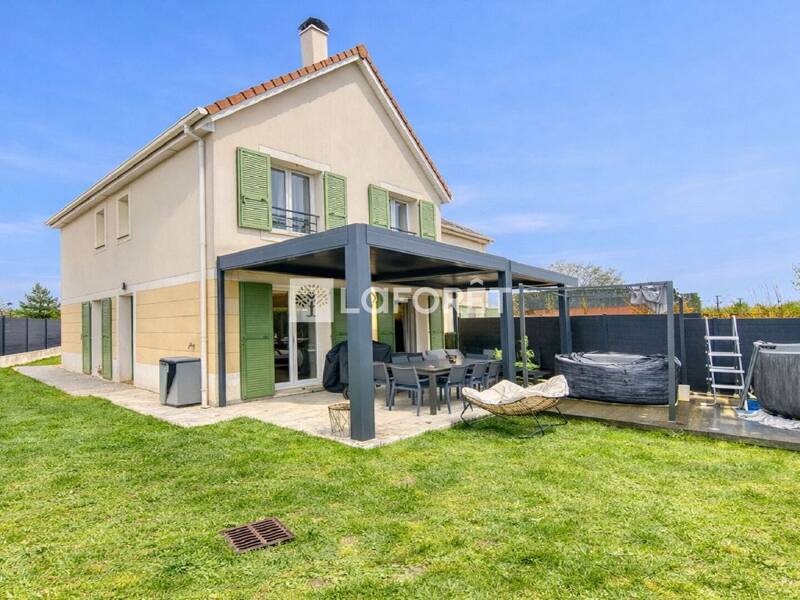 Maison à vendre, 144m², ROISSY EN BRIE