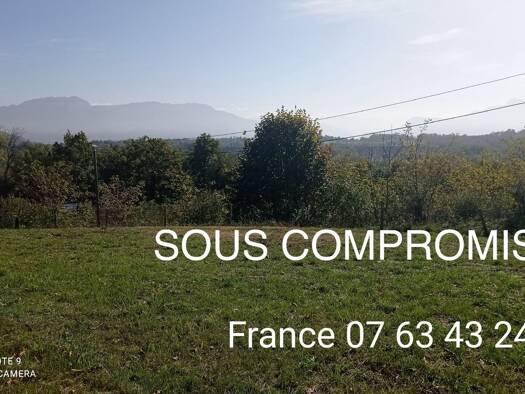 Terrain constructible viabilisé à vendre 130 000 € 1 082 m² de terrain Apprieu 38140
