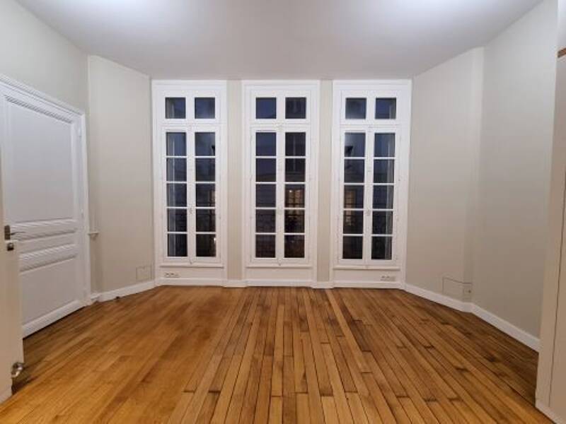 Maison à louer, 109m², PARIS 17E