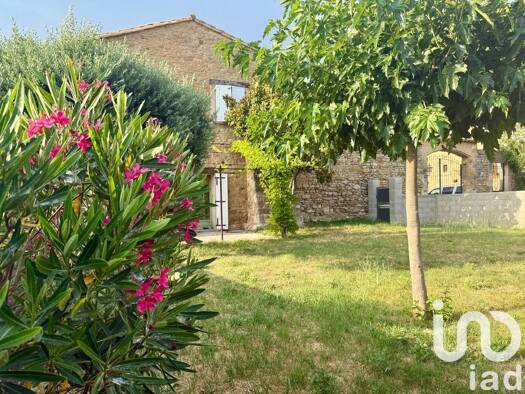 Maison à vendre 315 000 € 6 pièces 4 chambres 161 m² 1 720 m² de terrain Est Laudun-l'Ardoise 30290