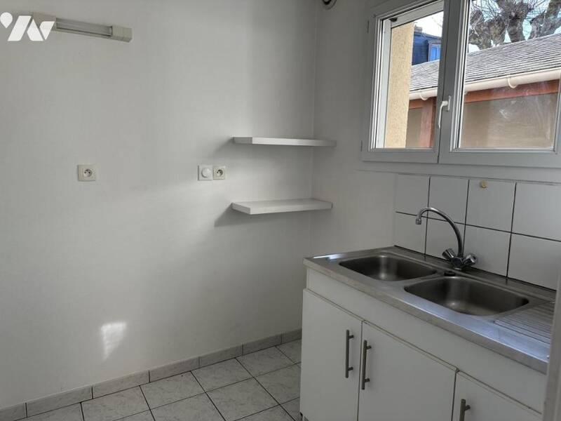 Maison à louer, 70m², MONTREUIL SUR MAINE