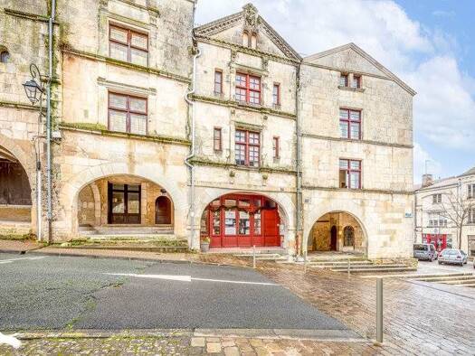 Immeuble à vendre 210 400 € 160 m² Grissais-Gros Noyer Fontenay-le-Comte 85200