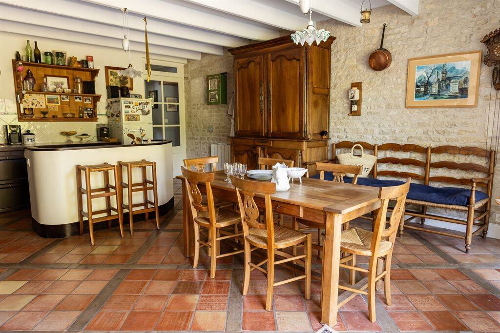 Maison à vendre, 250m², SURGERES