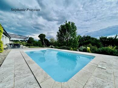 Maison de plain-pied à vendre 345 000 € 5 pièces 4 chambres 132 m² 2 500 m² de terrain Agen 47000
