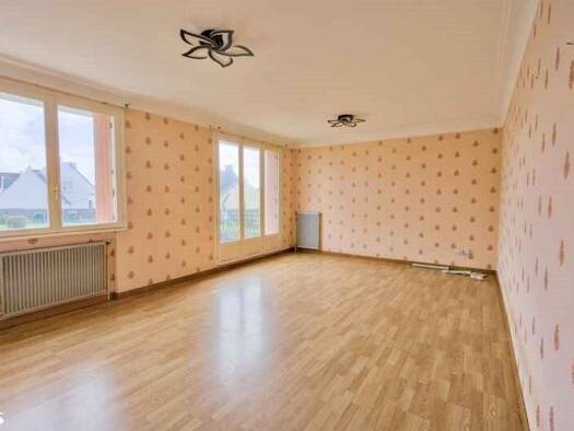 Maison à vendre 247 220 € 4 pièces 3 chambres 94 m² 327 m² de terrain Bourg Sud Guilers 29820