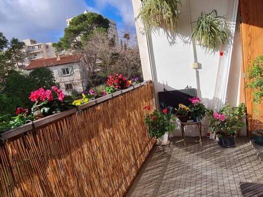 Appartement à vendre 219 500 € 5 pièces 3 chambres 84 m² Étage 2/4 Casernes Nîmes 30000
