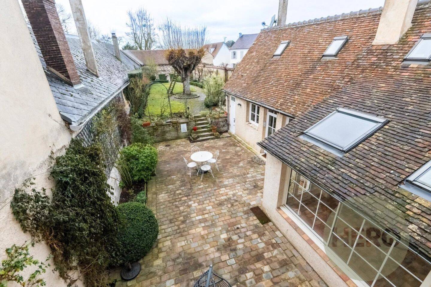 Maison à vendre, 285m², HOUDAN