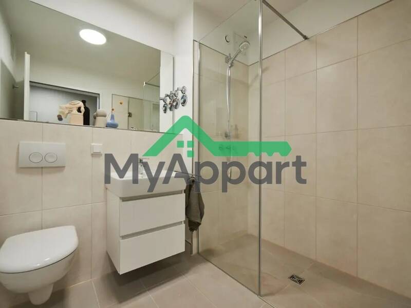 Maison à louer, 21m², PARIS 16E