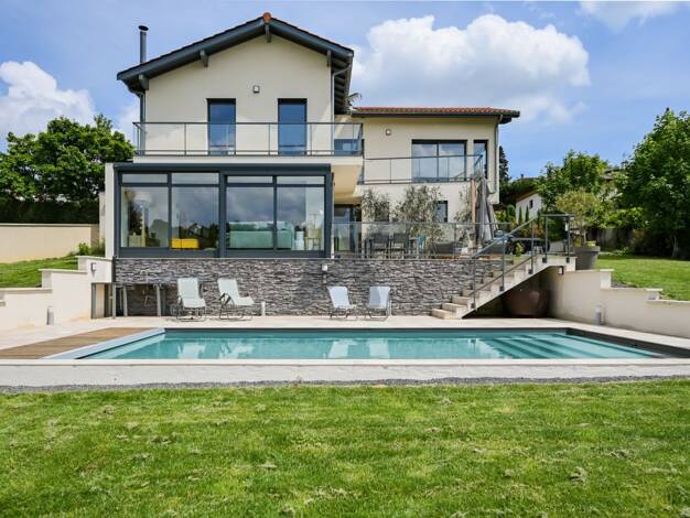 Maison de plain-pied à vendre 1 530 000 € 8 pièces 6 chambres 210 m² 2 130 m² de terrain Centre et Nord Ouest Saint-Didier-au-Mont-d'Or 69370