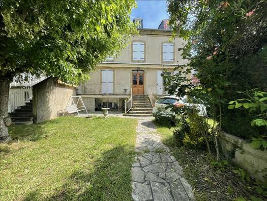 Maison à vendre 199 716 € 5 pièces 4 chambres 256 m² 347 m² de terrain St Cere 46400