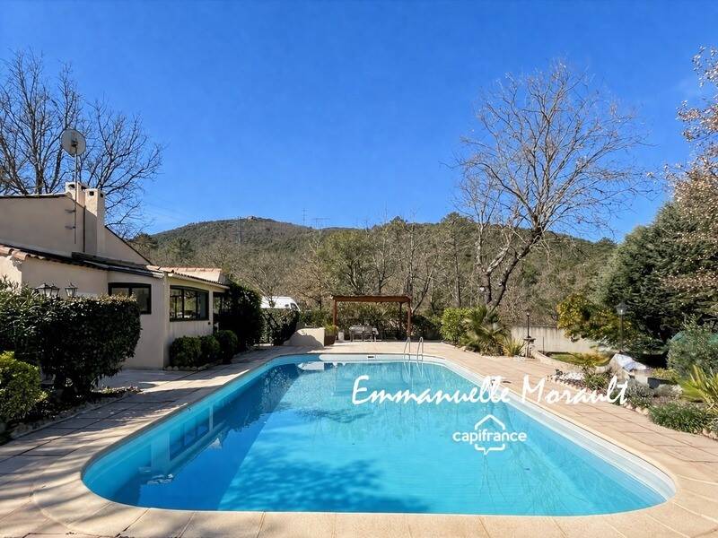 Maison à vendre, 105m², BAGNOLS EN FORET