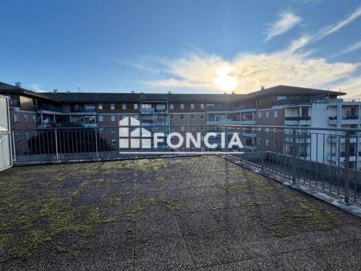 Appartement à vendre 135 000 € 3 pièces 2 chambres 67 m² Étage 4/4 École Paul Bert-Lycée Bernard Palissy Agen 47000