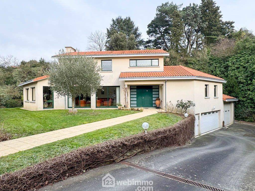 Maison à vendre, 235m², CHOLET
