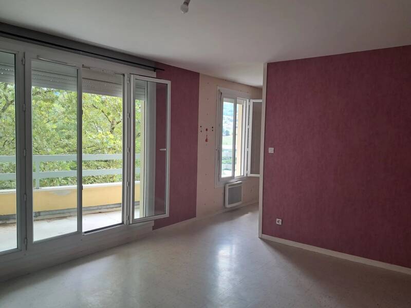 Maison à louer, 80m², UNIEUX