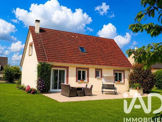 Maison à vendre 259 900 € 5 pièces 4 chambres 132 m² 1 700 m² de terrain Étaimpuis 76850