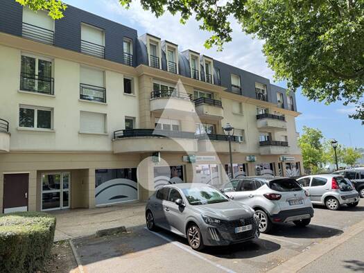 Appartement à vendre 155 000 € 2 pièces 1 chambre 43,45 m² Étage 2/3 Long Rayage Lisses 91090