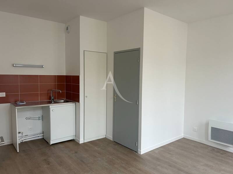 Maison à louer, 23m², ROCHEFORT