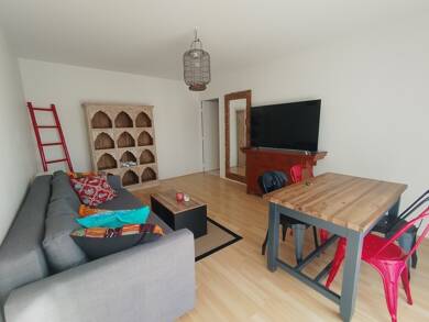 Appartement à louer 900 € 2 pièces 1 chambre 47 m² 2ème étage Nantes 44000