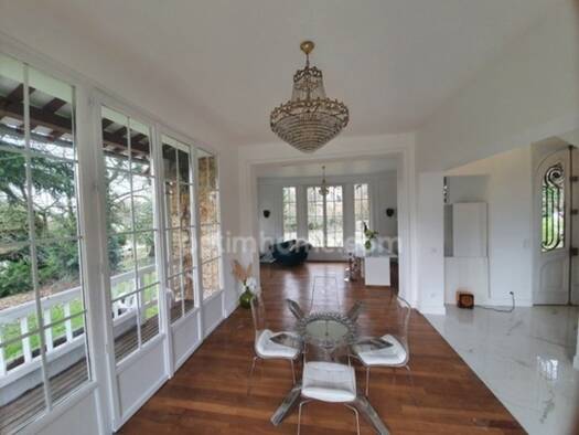 Villa à vendre 980 000 € 8 pièces 6 chambres 220 m² 4 197 m² de terrain Centre Montmorency Centre Montmorency 95160