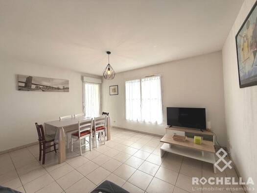 Appartement à vendre 215 000 € 3 pièces 2 chambres 59 m² Étage 1/1 Périgny 17180