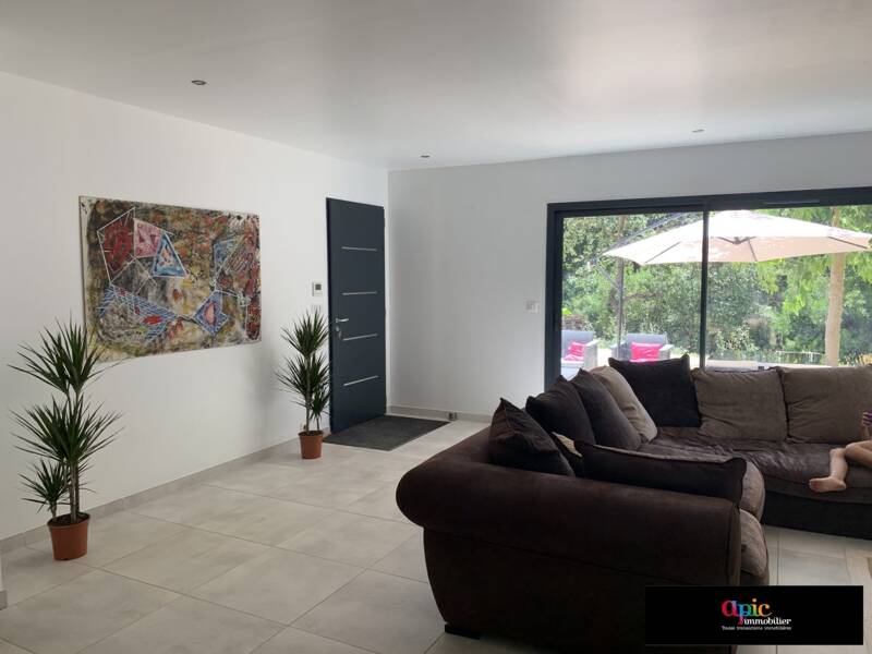 Maison à louer, 142m², SAINT CLEMENT DE RIVIERE