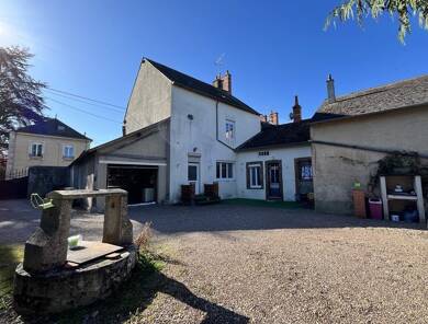 Maison à vendre 175 000 € 5 pièces 4 chambres 175 m² 734 m² de terrain La Guerche sur l Aubois 18150