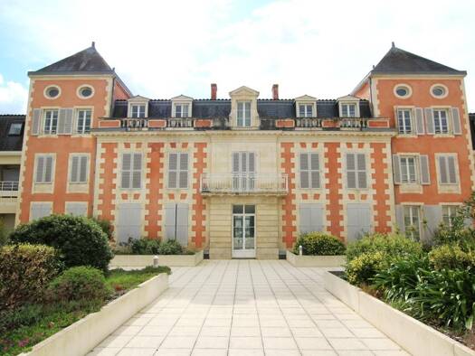 Appartement à vendre 139 000 € 2 pièces 1 chambre 33 m² 1er étage Bourg Périgny 17180