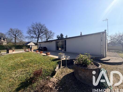 Maison de plain-pied à vendre 265 000 € 4 pièces 3 chambres 107 m² 2 187 m² de terrain Véretz 37270