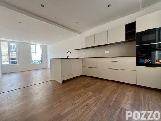 Appartement à vendre 178 500 € 2 pièces 1 chambre 47 m² Étage 1/3 Coeur Centre Ville Bayeux 14400