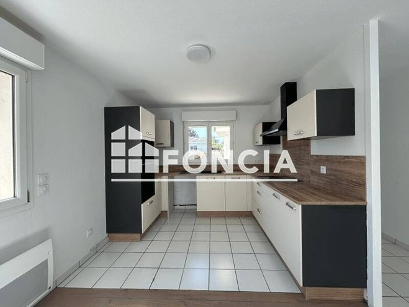 Maison à louer, 83m², PUJOLS