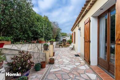 Maison de plain-pied à vendre 435 000 € 3 pièces 2 chambres 78 m² 570 m² de terrain Tante Victoire Six-Fours-les-Plages 83140